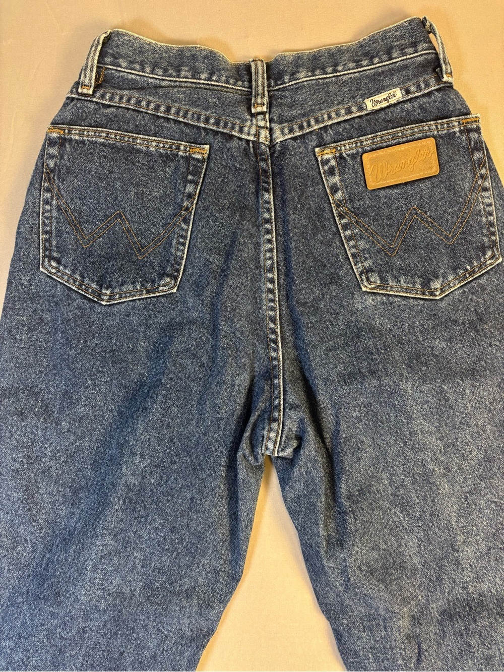 Vintage Wrangler Relaxed Fit Denim Jeans in Medium Blue Size 25/26 - Picture 11 of 12